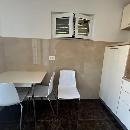 Apartment Bella *